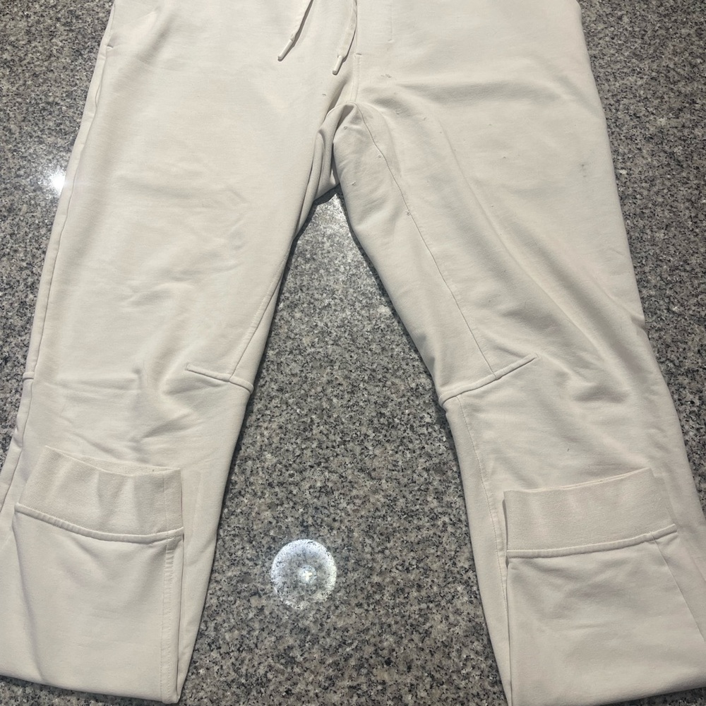 Lululemon Men’s Cream Jogger Pants